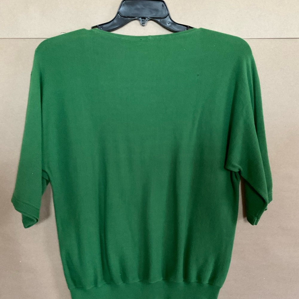 Chico’s Green Embroidered Top. Size 1 - Picture 7 of 10